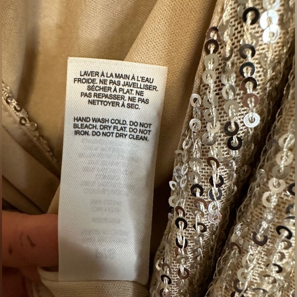 Dynamite Gold Sequin Blouse - Picture 4 of 7